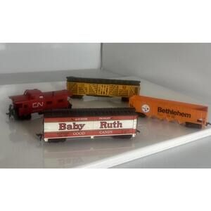 Tyco HO Box Car Lot  Baby Ruth Bethlehem 4 Bay Hopper CN Rail 72952 Caboose Lot